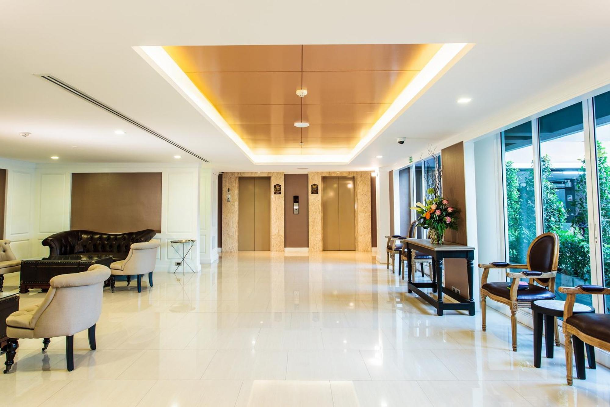 Cinnamon Hotel Bangkok Exterior photo