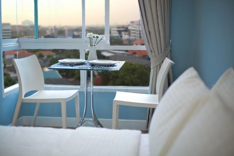 Cinnamon Hotel Bangkok Exterior photo